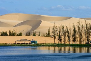 Đồi Cát Bay Mũi Né - The Cliff Resort & Residences